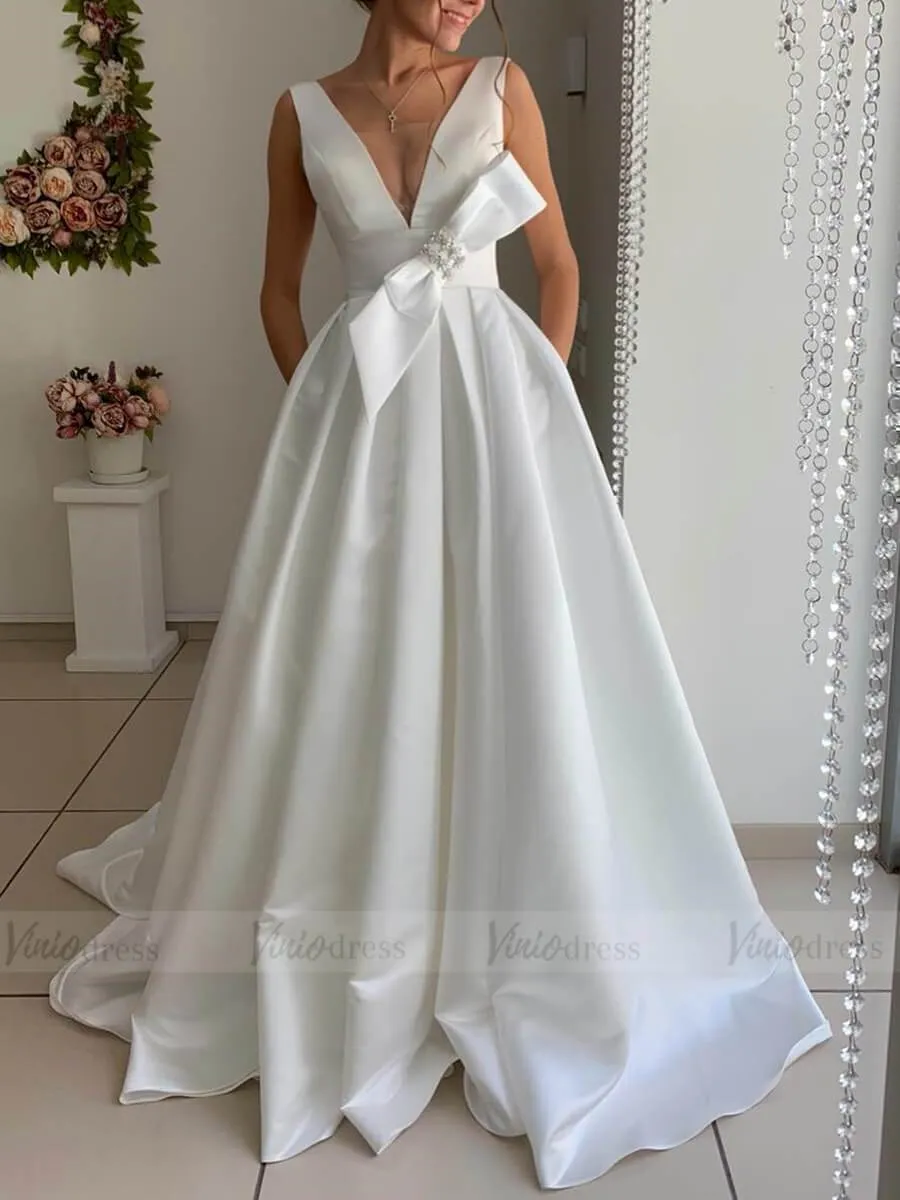 Backless V Neck Simple Satin Wedding Dresses with Pockets VW1351