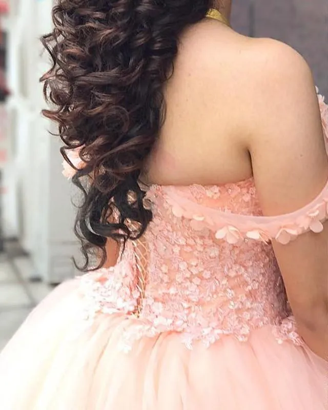 Coral Lace Sweetheart Off The Shoulder Ball Gowns Quinceanera Dresses