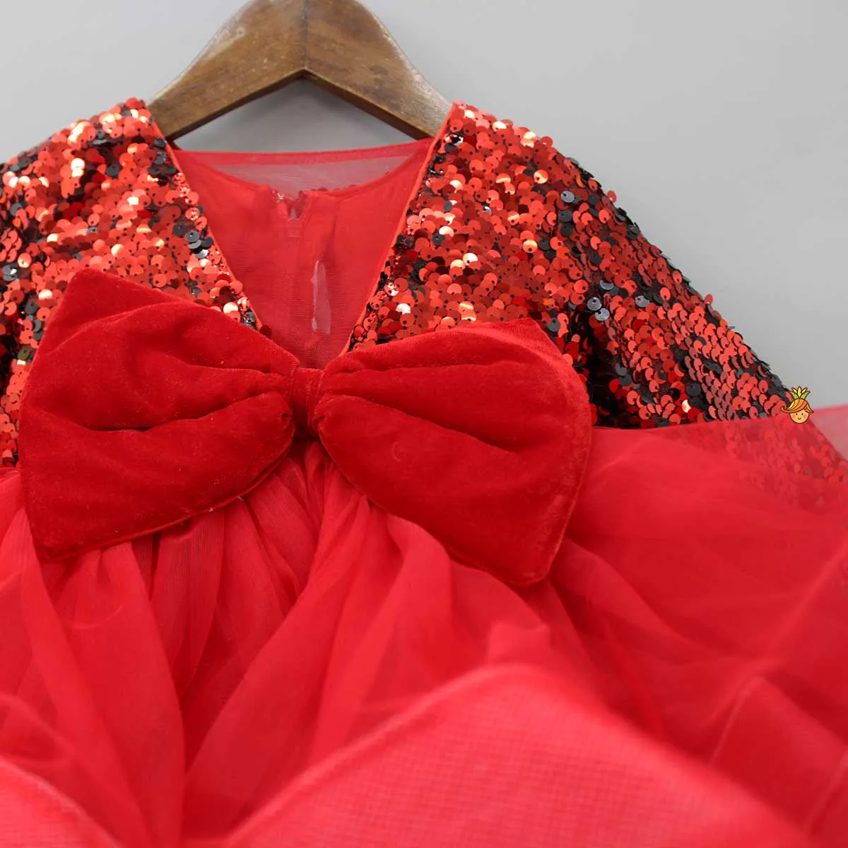 Elegant Red Sequined Bow Dress