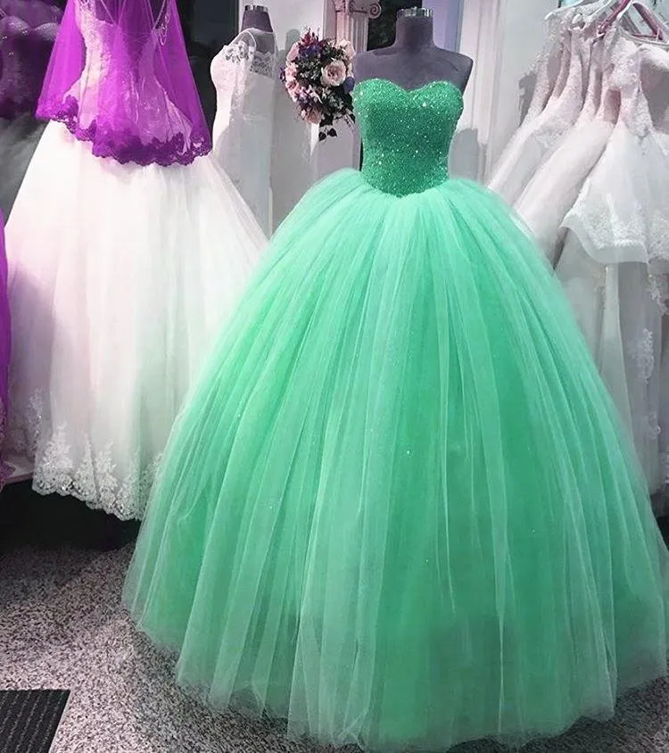 Elegant Sequins Beaded Tulle Quinceanera Dresses Ball Gowns 2017