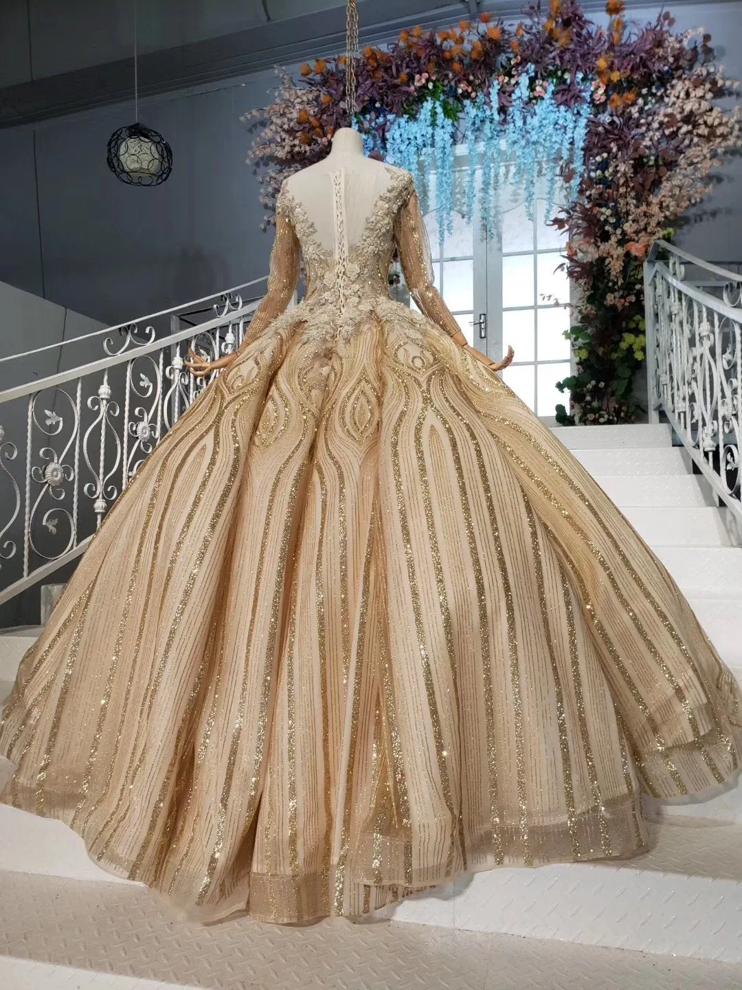 Long Sleeve Ball Gown Beads Lace Appliques Prom Dresses Sequins Quinceanera Dresses STK15241