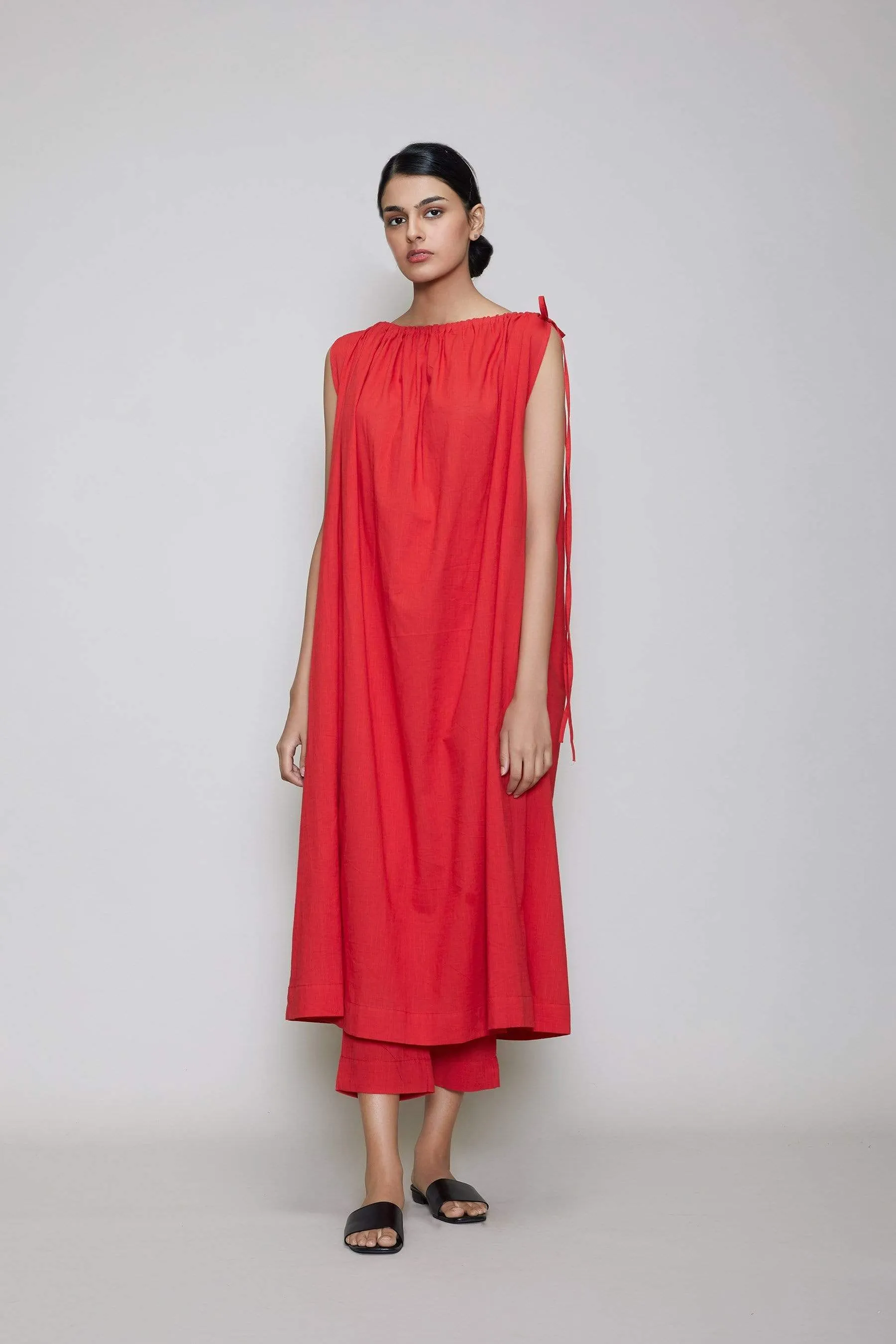 Mati Yupa Aakaar Dress - Red