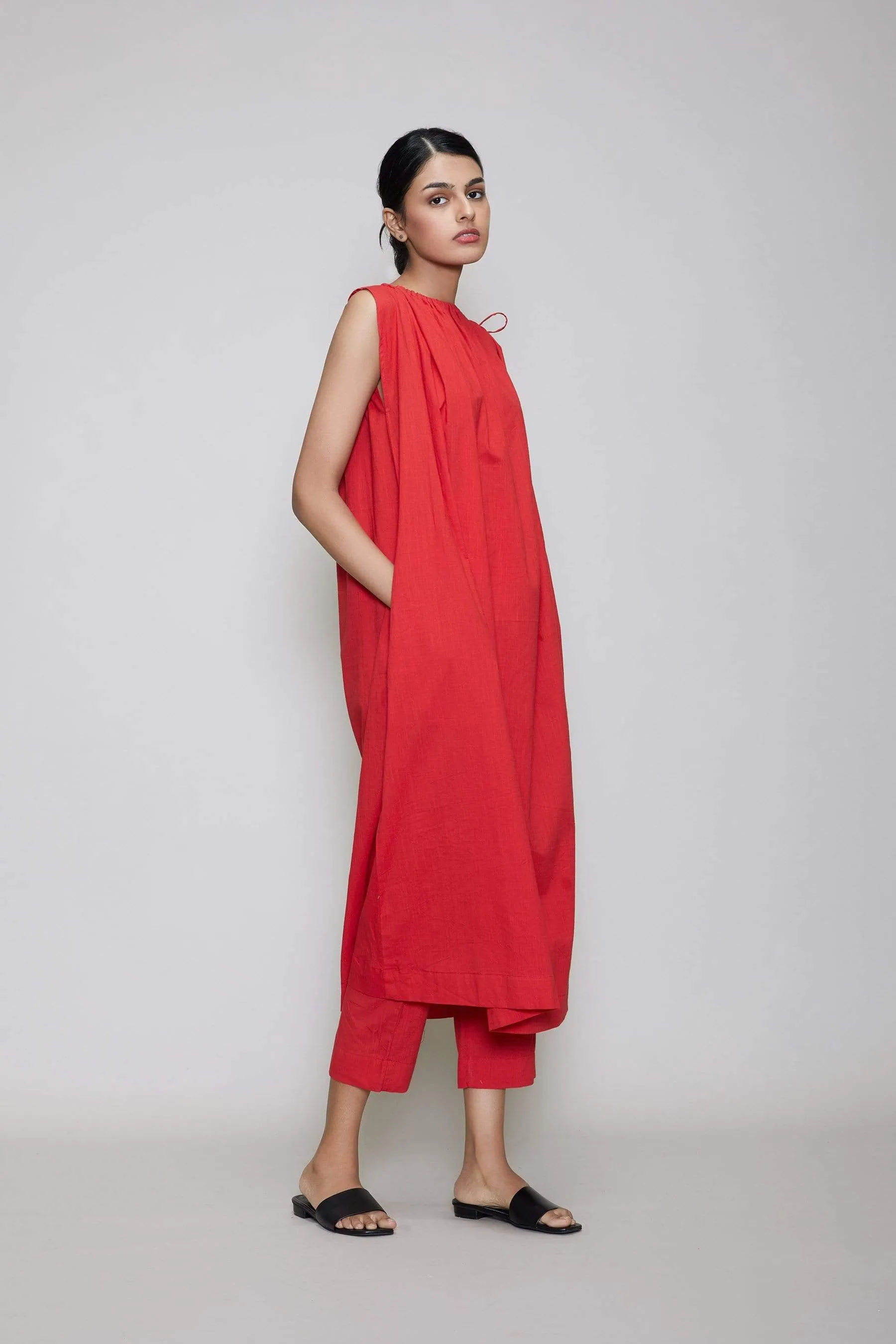 Mati Yupa Aakaar Dress - Red